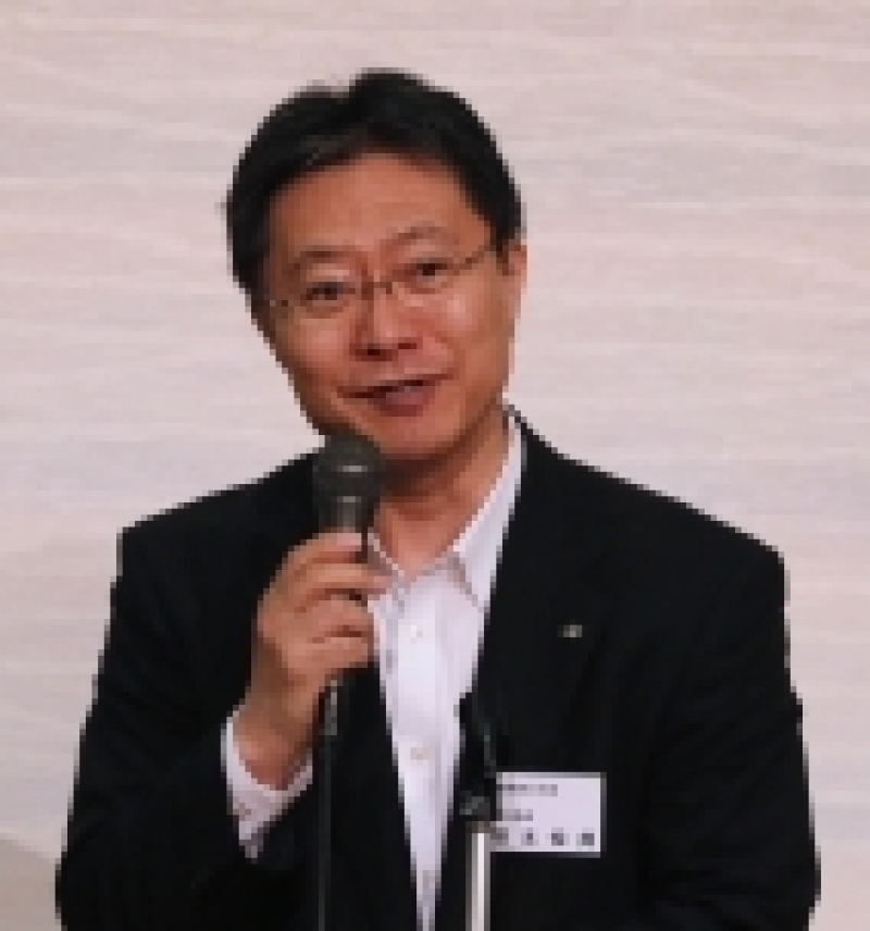 播本大阪府国際交流長